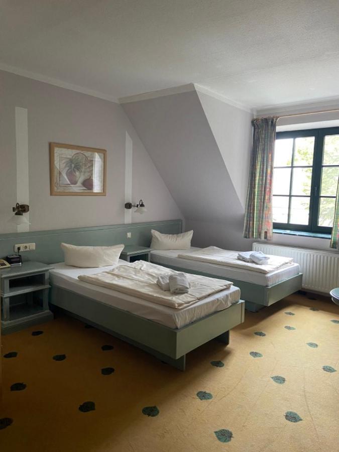 Mueritz Landhotel Gruener Baum 고트훈 외부 사진